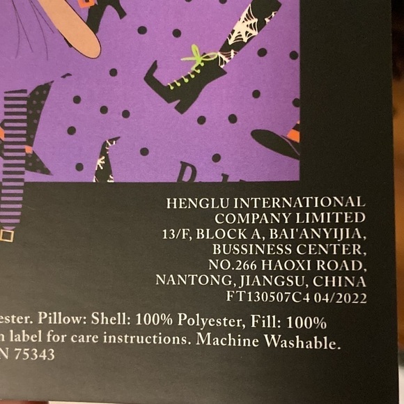 NEW! CYNTHIA ROWLEY CURIOUS KIDS WITCH FRIEND & BUBBLE TROUBLE HALLOWEEN THROW - Picture 9 of 10